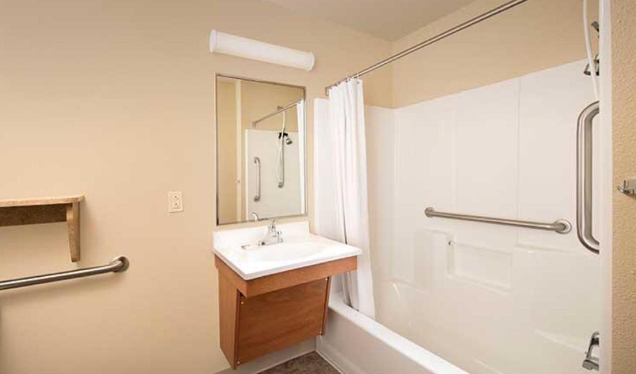 Woodspring Suites Allentown Exteriér fotografie