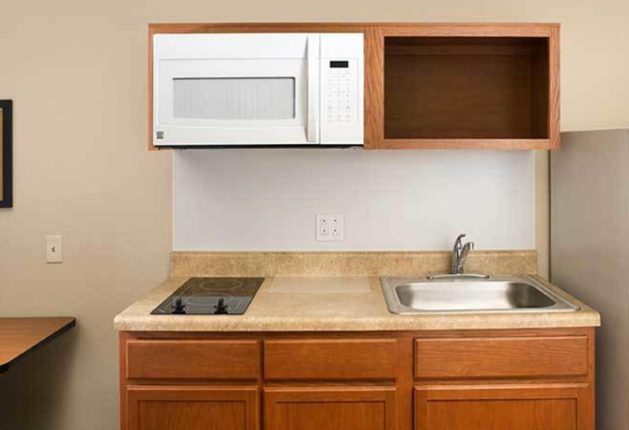 Woodspring Suites Allentown Exteriér fotografie