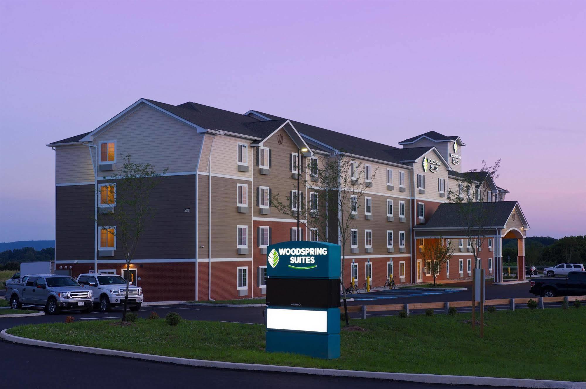 Woodspring Suites Allentown Exteriér fotografie