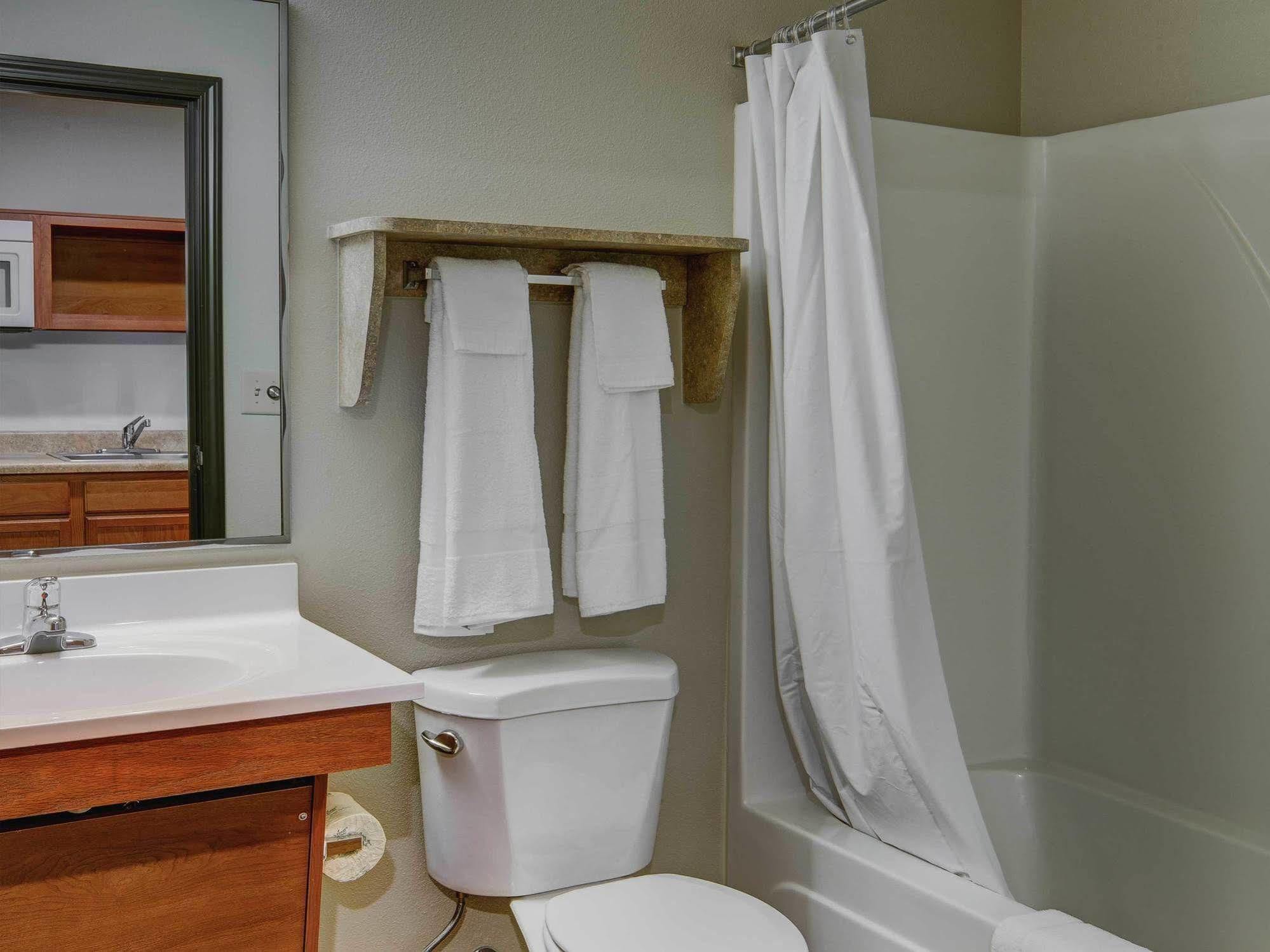 Woodspring Suites Allentown Exteriér fotografie